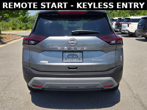 Used 2023 Nissan Rogue SV AWD/4WD image 6