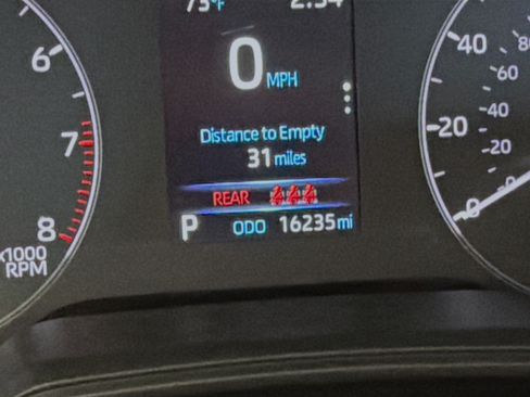 Used 2025 Toyota Corolla LE FWD image 8