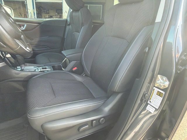 Used 2020 Subaru Forester Premium AWD/4WD image 22