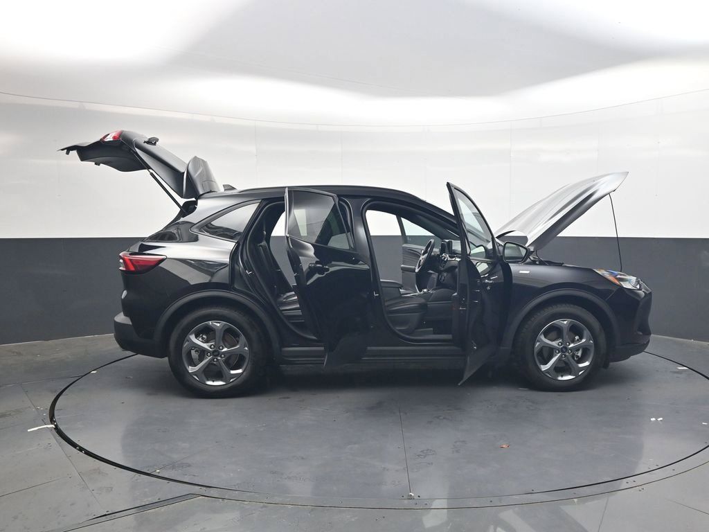 Used 2025 Ford Escape ST-Line FWD image 42