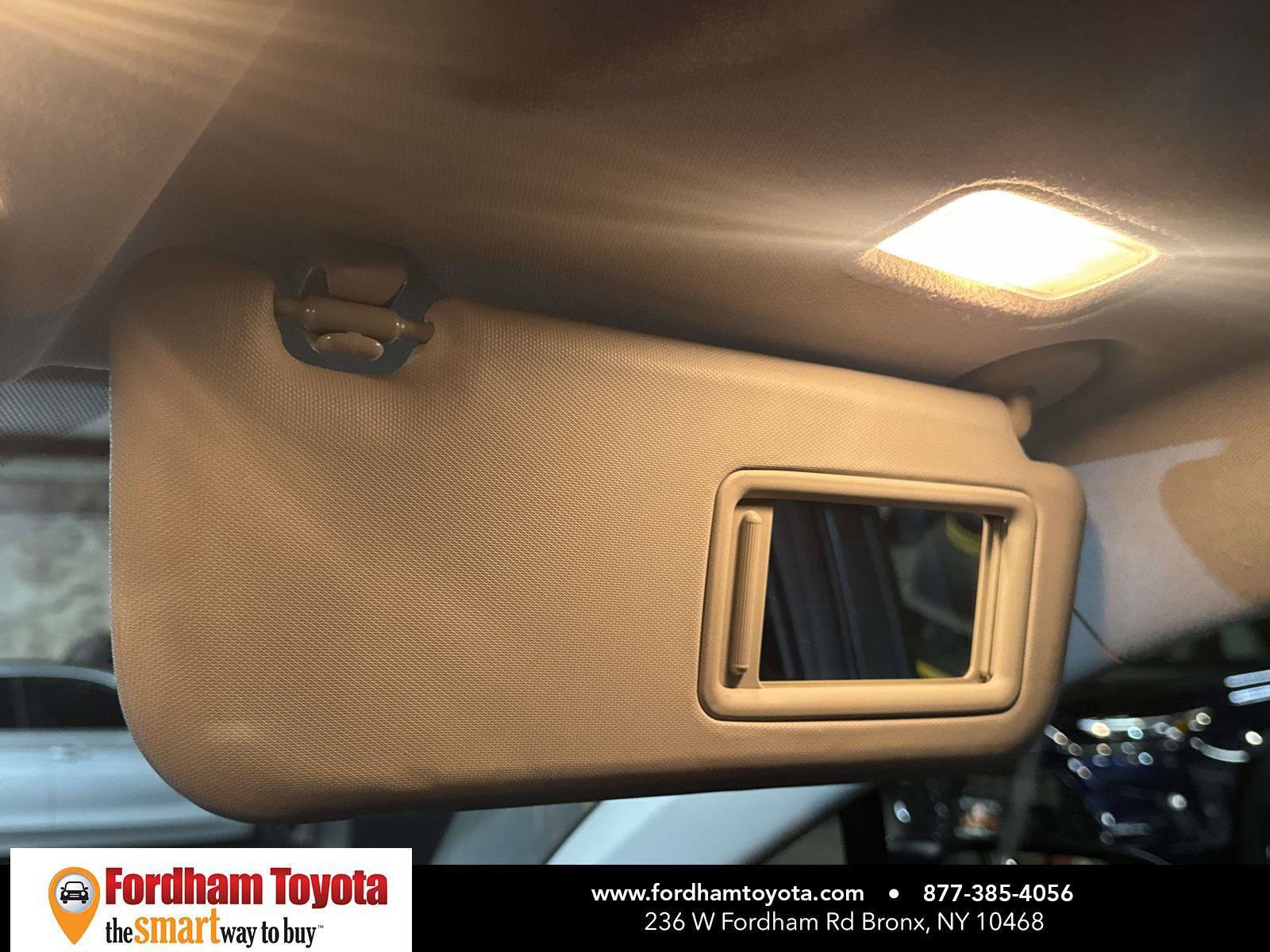 Used 2020 Toyota C-HR Limited FWD image 32