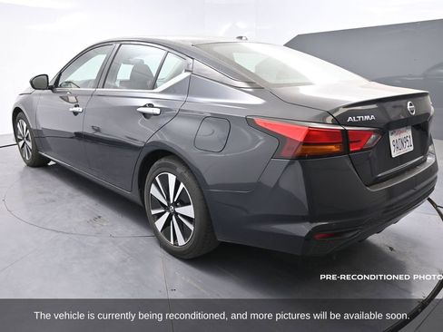 Used 2022 Nissan Altima 2.5 SV image 5