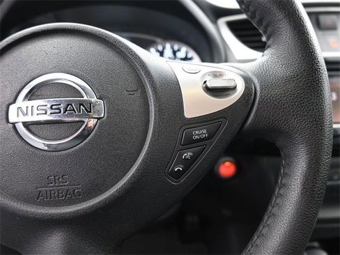 Used 2017 Nissan Sentra SV image 28