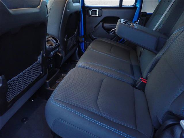 Used 2024 Jeep Wrangler Unlimited Rubicon 4xe w/ Safety Group AWD/4WD image 8
