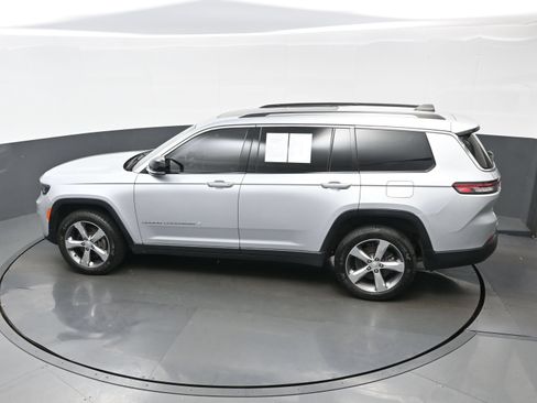 Used 2021 Jeep Grand Cherokee L Limited AWD/4WD image 36