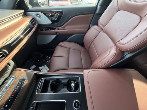 New 2026 Lincoln Aviator Reserve image 22