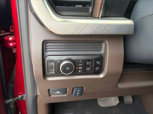 Used 2026 Ford F250 King Ranch w/ FX4 Off-Road Package AWD/4WD image 5