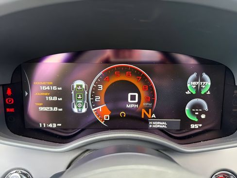 Used 2018 McLaren 570S Spider RWD image 15