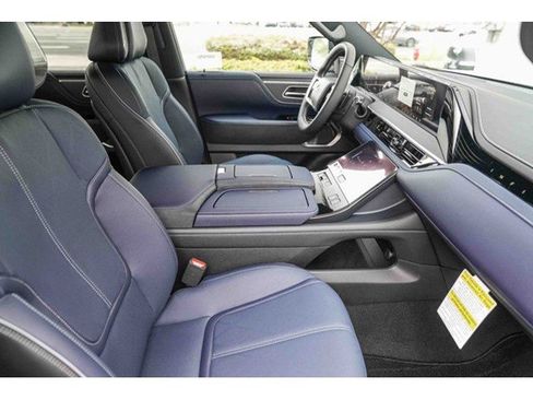 New 2026 INFINITI QX80 SPORT w/ Sport Exterior Package image 15