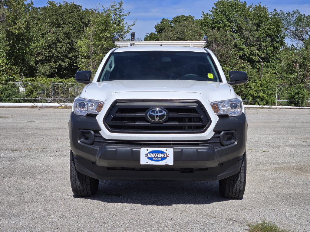 Used 2022 Toyota Tacoma SR RWD image 2
