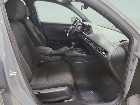 Used 2023 Honda HR-V Sport image 12