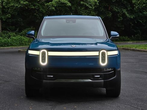 Used 2023 Rivian R1T Adventure AWD/4WD image 10