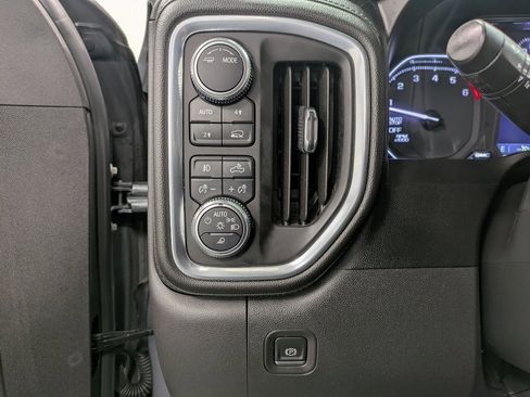 Used 2021 GMC Sierra 1500 SLT image 21