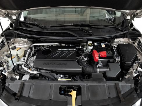 Used 2023 Nissan Rogue Platinum w/ Platinum Premium Package AWD/4WD image 3