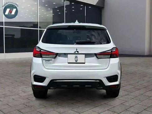 Used 2024 Mitsubishi Outlander Sport ES image 4