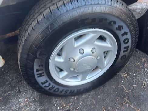 Used 2013 Ford E-350 and Econoline 350 Super Duty image 5