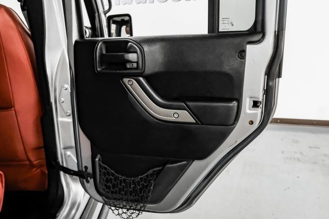 Used 2015 Jeep Wrangler Unlimited Sport w/ Quick Order Package 24S AWD/4WD image 51
