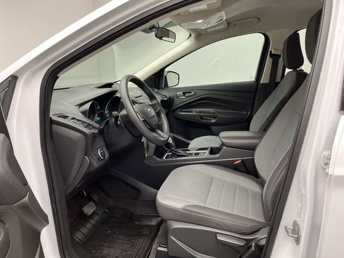 Used 2018 Ford Escape S FWD image 3