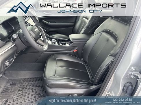 Used 2023 Jeep Grand Cherokee L Limited image 14