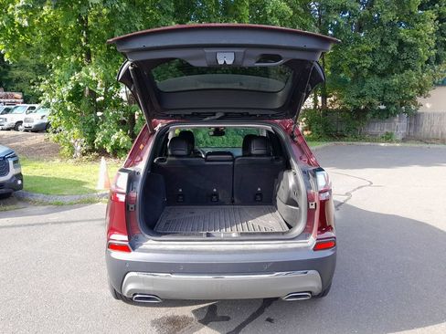 Used 2021 Jeep Cherokee Limited w/ Elite Package AWD/4WD image 39
