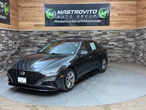 Used 2023 Hyundai Sonata SEL w/ Convenience Package FWD image 4