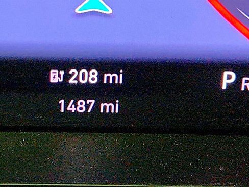 Used 2025 Jeep Wagoneer S Launch Edition image 16