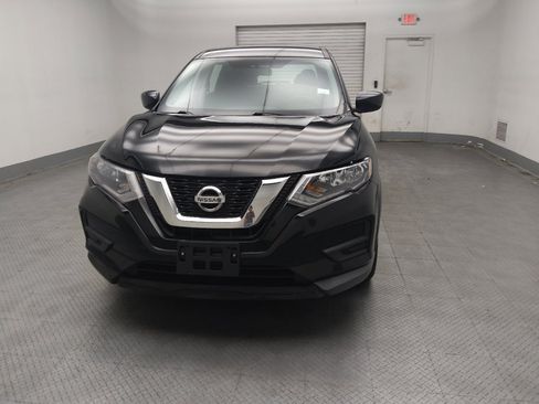 Used 2017 Nissan Rogue S AWD/4WD image 15