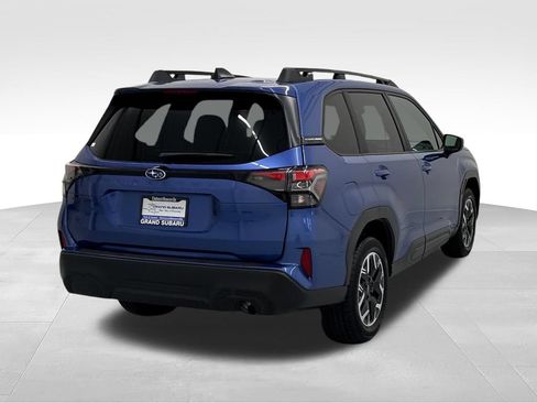 Used 2026 Subaru Forester Premium AWD/4WD image 7