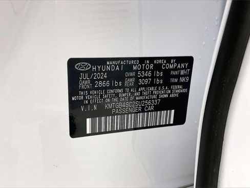 Used 2025 Genesis G80 2.5T Advanced image 33