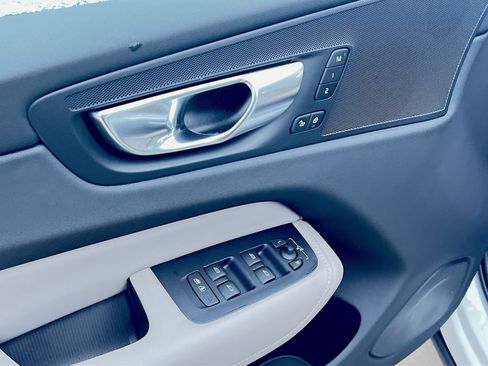 New 2026 Volvo XC60 B5 Plus w/ Protection Package Premier image 15