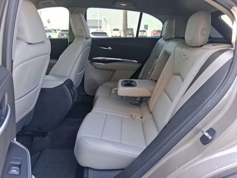 Used 2023 Cadillac XT4 Luxury FWD image 17