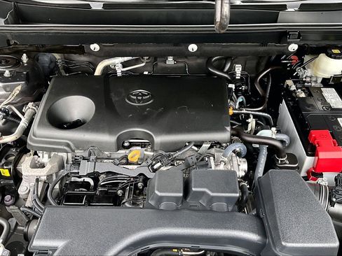 Used 2024 Toyota RAV4 XLE FWD image 10