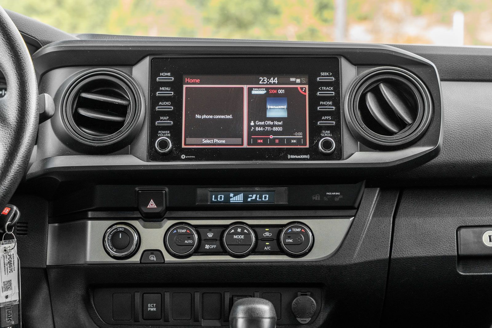 Used 2021 Toyota Tacoma SR AWD/4WD image 28