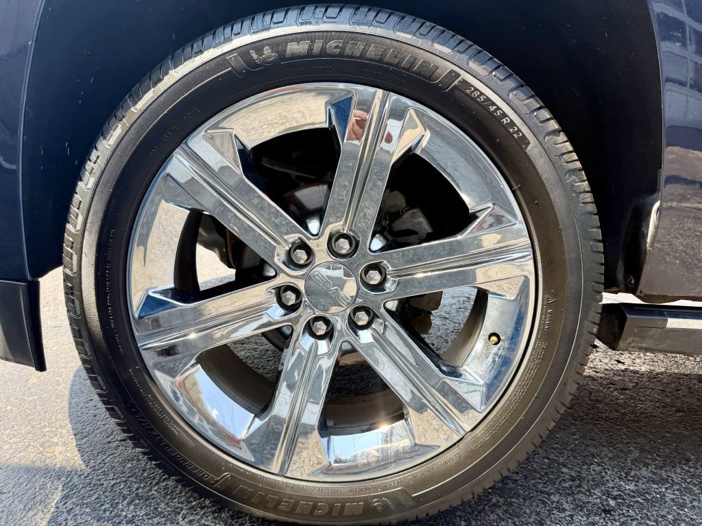 Used 2019 GMC Yukon XL Denali w/ Denali Ultimate Package AWD/4WD image 38