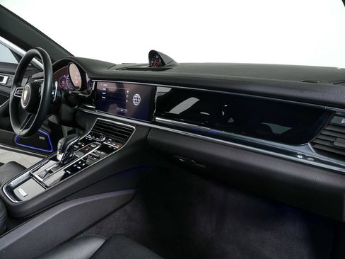 Certified 2022 Porsche Panamera 4 image 26