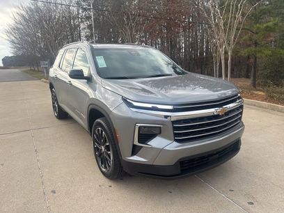 New 2026 Chevrolet Traverse LT w/ Sun and Wheel Package