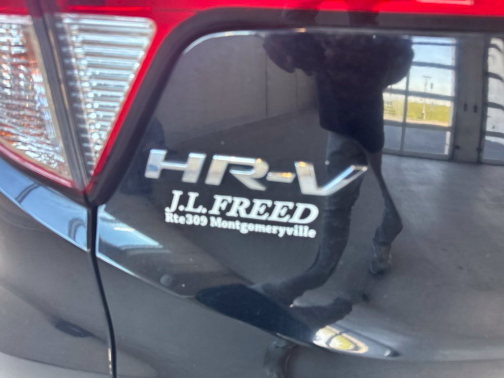 Used 2021 Honda HR-V EX image 11