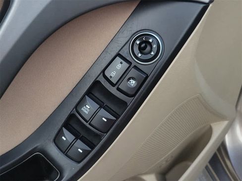 Used 2014 Hyundai Elantra SE w/ Option Group 02 image 19