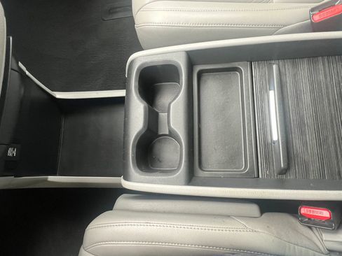 Used 2018 Honda Odyssey EX-L image 23