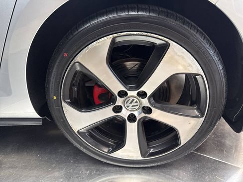 Used 2016 Volkswagen GTI SE w/ Lighting Package (SEL) FWD image 30
