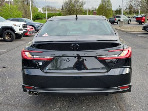 New 2026 Toyota Camry SE w/ Convenience Package FWD image 4