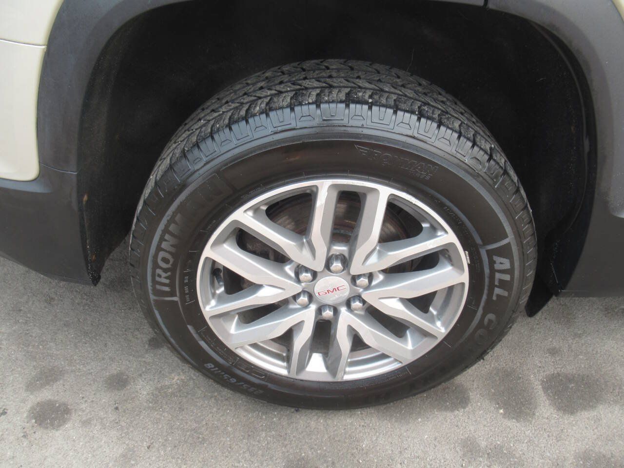 Used 2017 GMC Acadia SLE AWD/4WD image 12