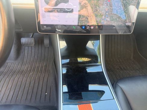 Used 2018 Tesla Model 3 Long Range RWD image 23