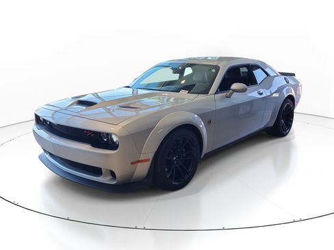 Used 2022 Dodge Challenger R/T Scat Pack RWD image 2