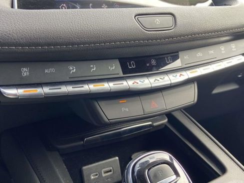 Used 2022 Cadillac XT4 Premium Luxury w/ Safety Alert Package image 23