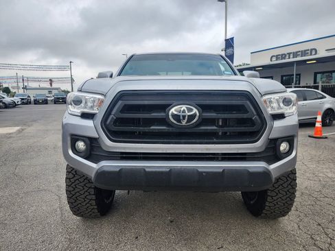 Used 2021 Toyota Tacoma SR image 5