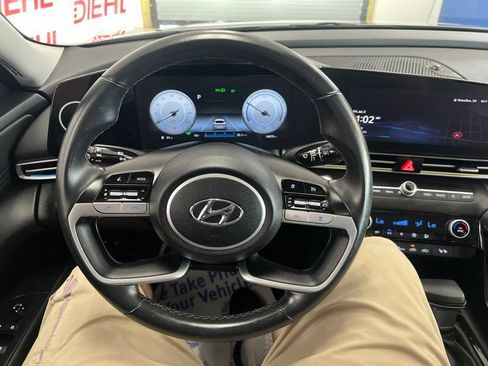 Used 2023 Hyundai Elantra Limited w/ Cargo Package FWD image 24