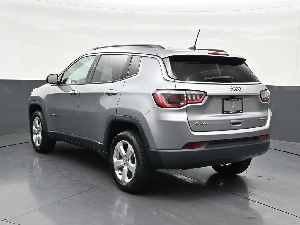 Used 2019 Jeep Compass Latitude AWD/4WD image 3