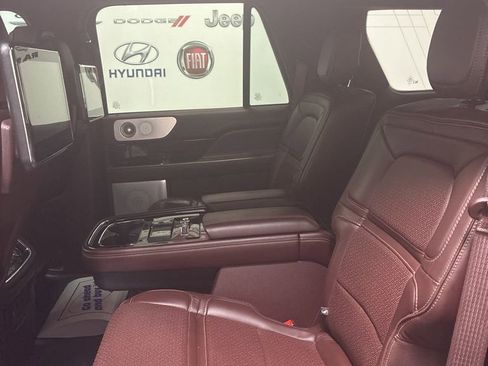 Used 2018 Lincoln Navigator Black Label w/ Cargo Package AWD/4WD image 23