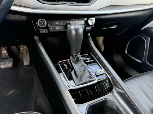 Used 2022 Jeep Compass Latitude image 18